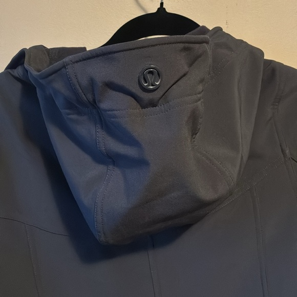 Lululemon Soft Shell Jacket - Picture 4 of 7